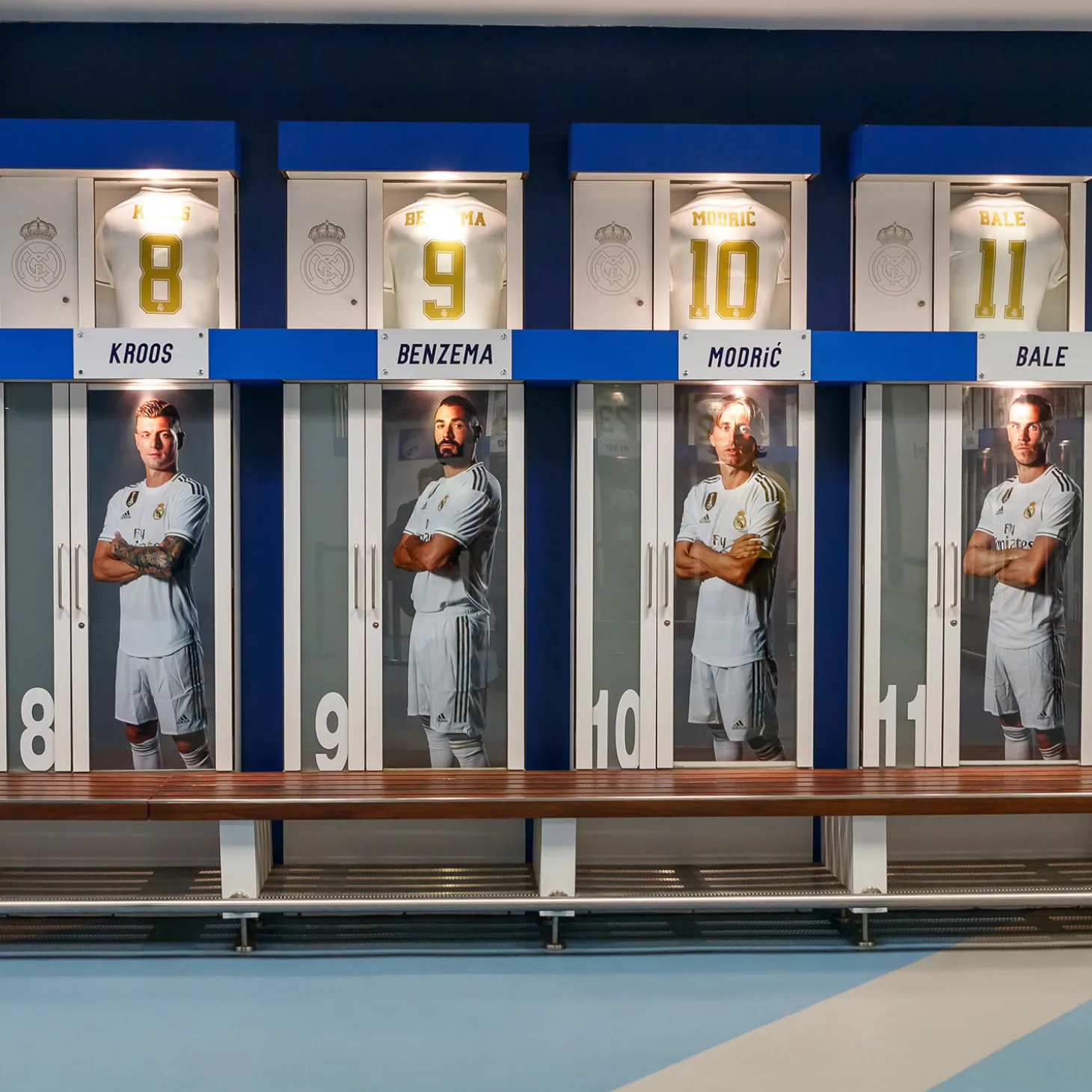 Pursuit 3 Back To School | Memorabilia^Santiago Bernabéu Stadium Real Madrid Locker Room Piece – White Wood Teak